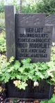 Hoogvliet Hugo 1942-1943 (grafsteen).JPG